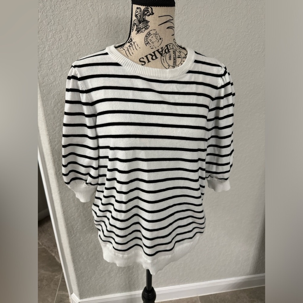 Puffed Sleeve Sweater blouse XL